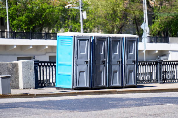 Portable Toilet Options We Offer in Bacliff, TX